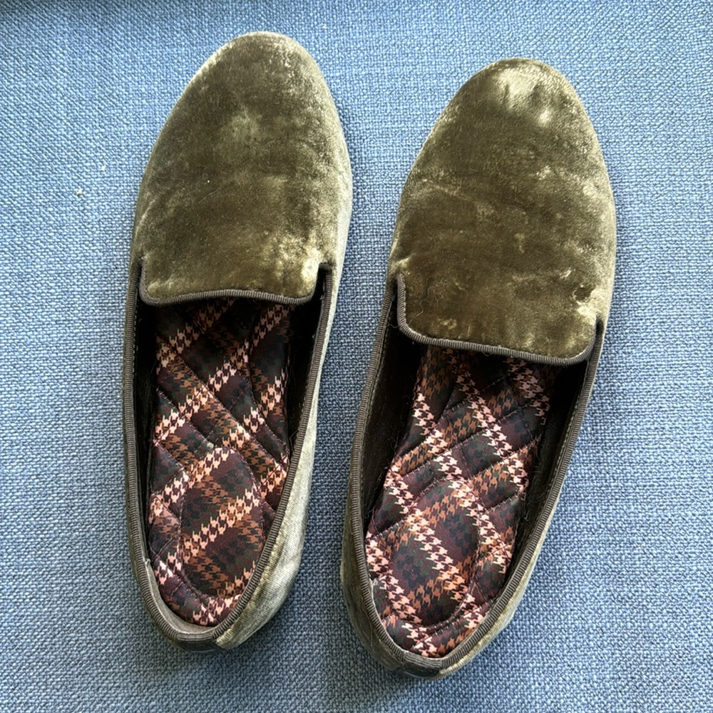 Moss velvet Birdies The Starling smoking slippers